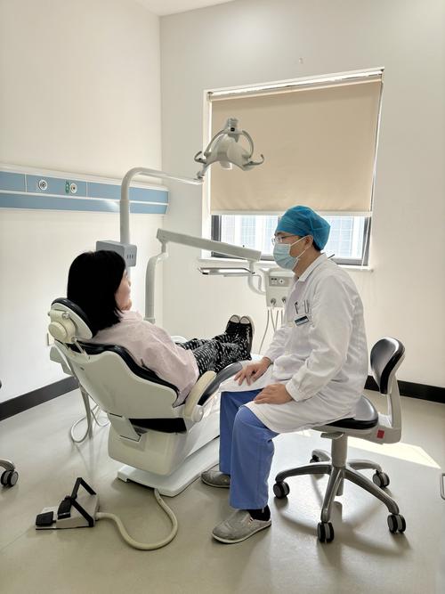 乾隆通宝宝苏局小平样钱的价格_海融口腔（铁路局门诊）种植牙怎么样_华西口腔重庆门诊怎么样