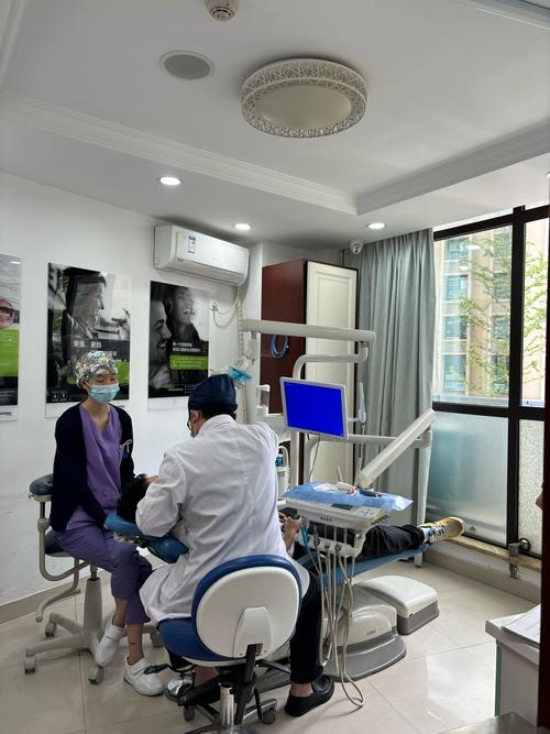 海南医学院第一附属医院口腔科_海南口腔医学中心_海南医学院口腔科