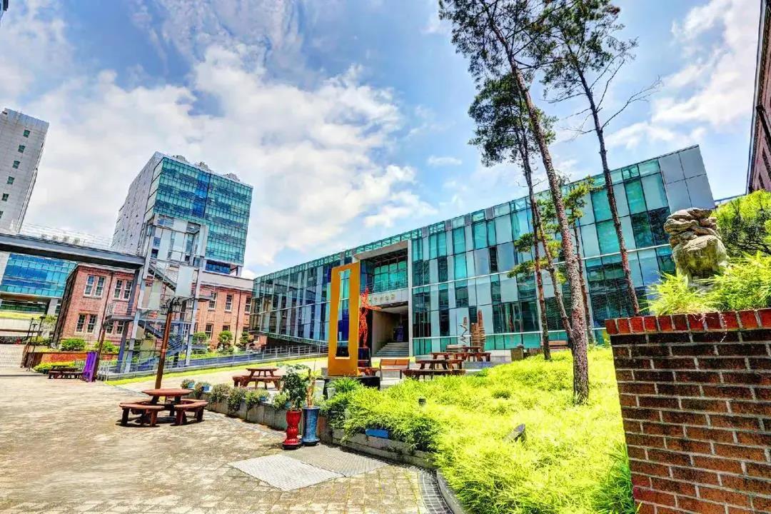 mba哪个方向好 想了解全南大学中文MBA硕士好毕业不？看看毕业要求和学生评价